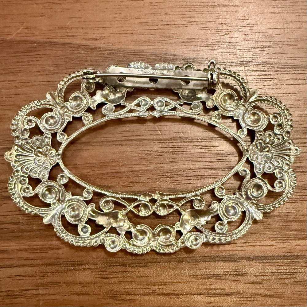 VTG Victorian Metal Brooch Sash Scarf Pin Filigree Scroll Oval Frame Large 3x2" - Picture 2 of 4